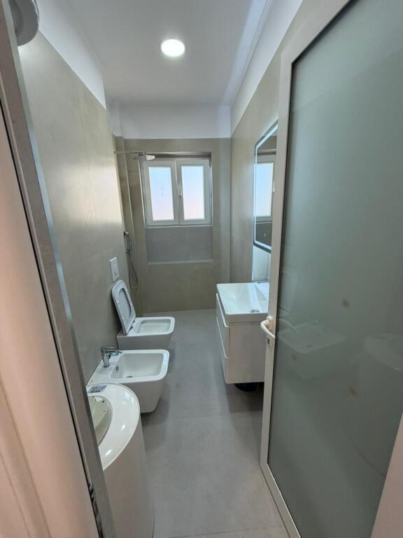 Apartment 1+1, Opposite Harry Fultz!