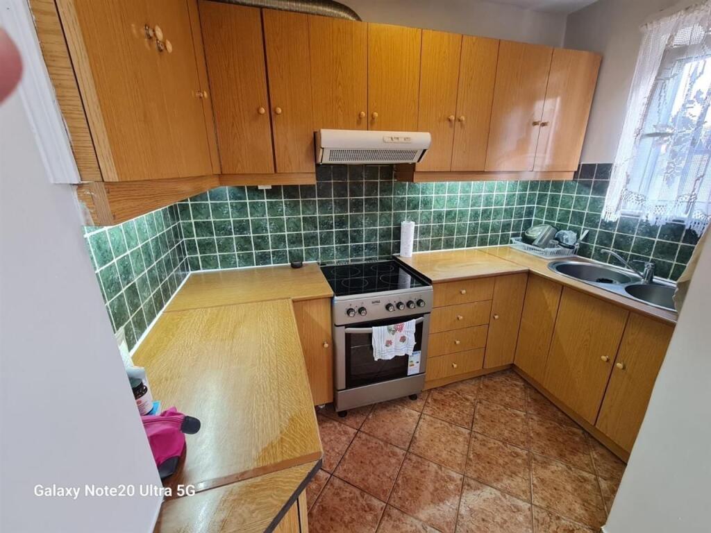 APARTMENT FOR RENT 2+1 ELBASAN STREET 55,000 LEKE