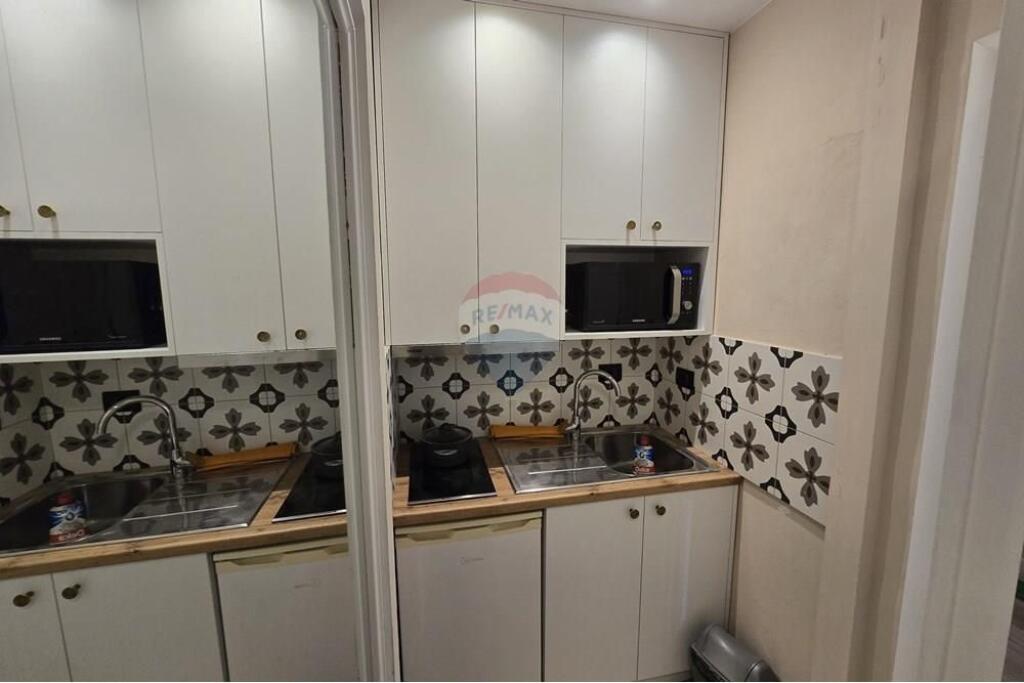 Apartment 1+1 and Gazoniere for sale, Center, 9-storey!