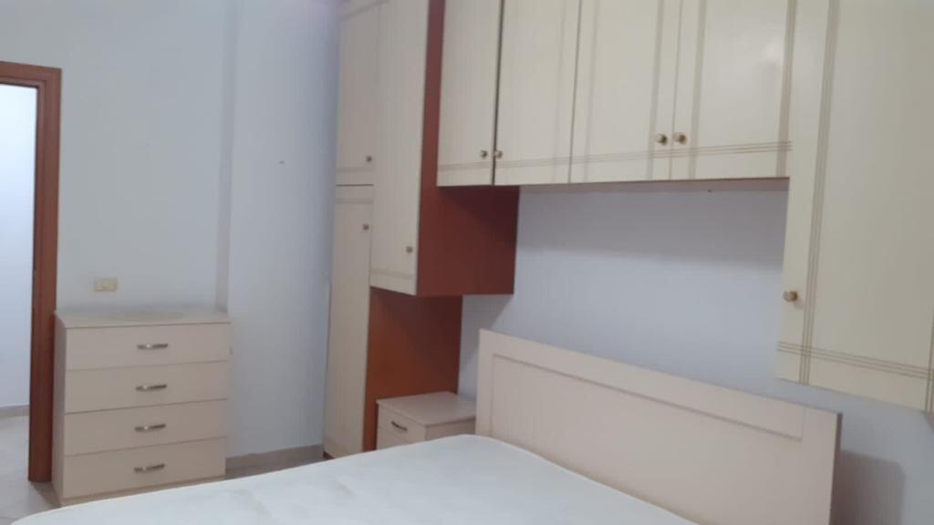🏠 Jepet me qira apartament 1+1