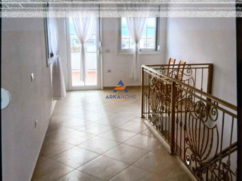 FOR SALE 3 FLOOR VILLA "MURADIJE NEIGHBORHOOD VLORE" 450,000 EURO