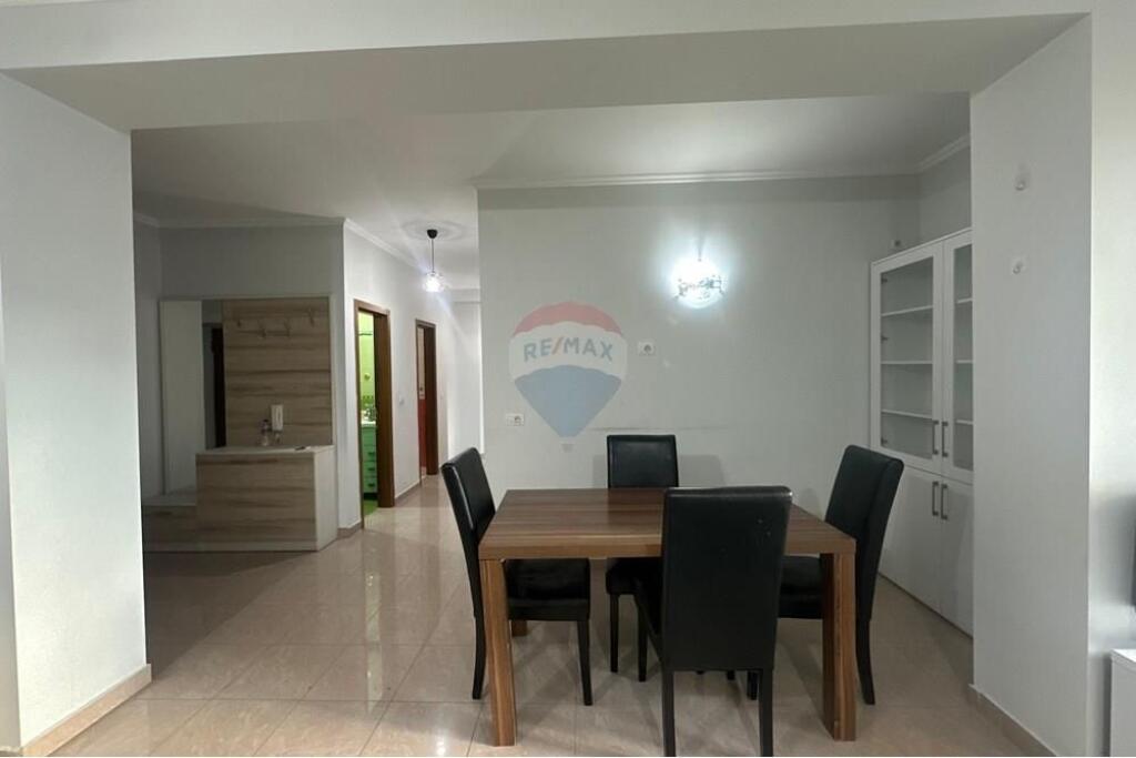 Apartment 3+1+2 for sale at Myslym Shyri