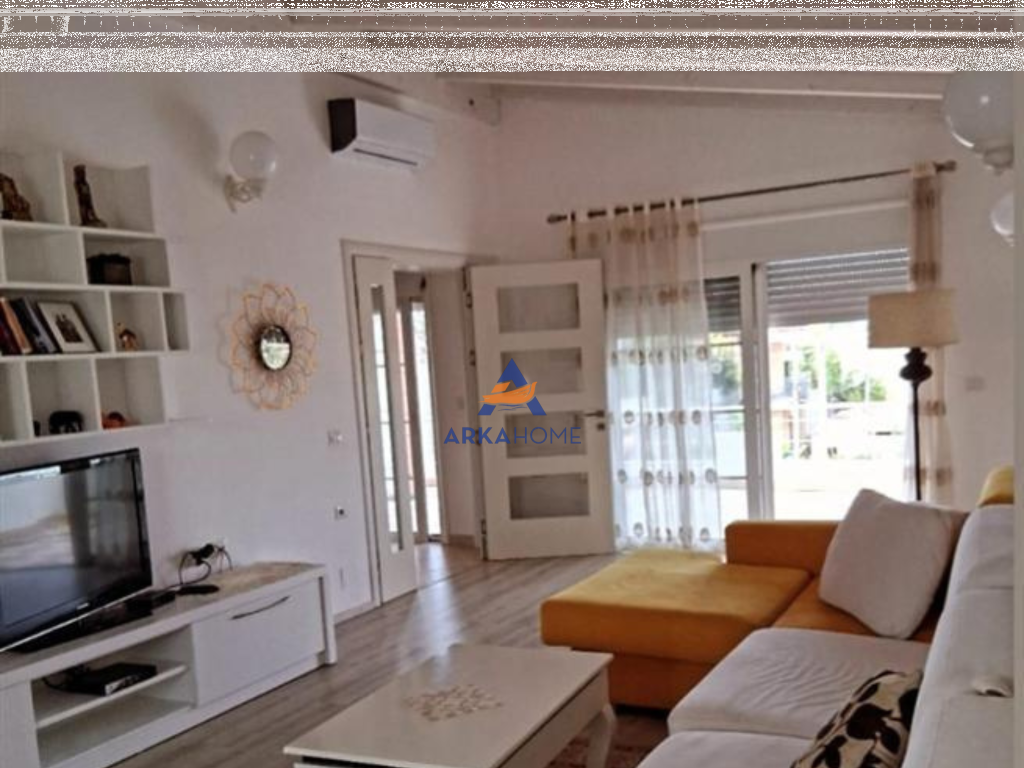 FOR SALE 3 FLOOR VILLA "MURADIJE NEIGHBORHOOD VLORE" 450,000 EURO
