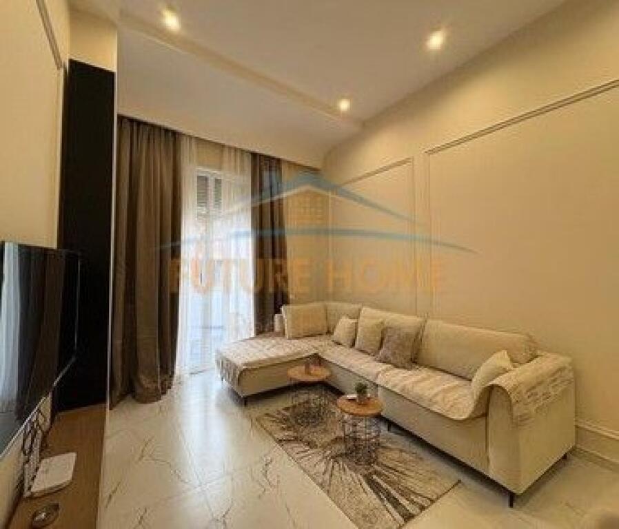 Affitto, Appartamento 2+1, Via Durazzo