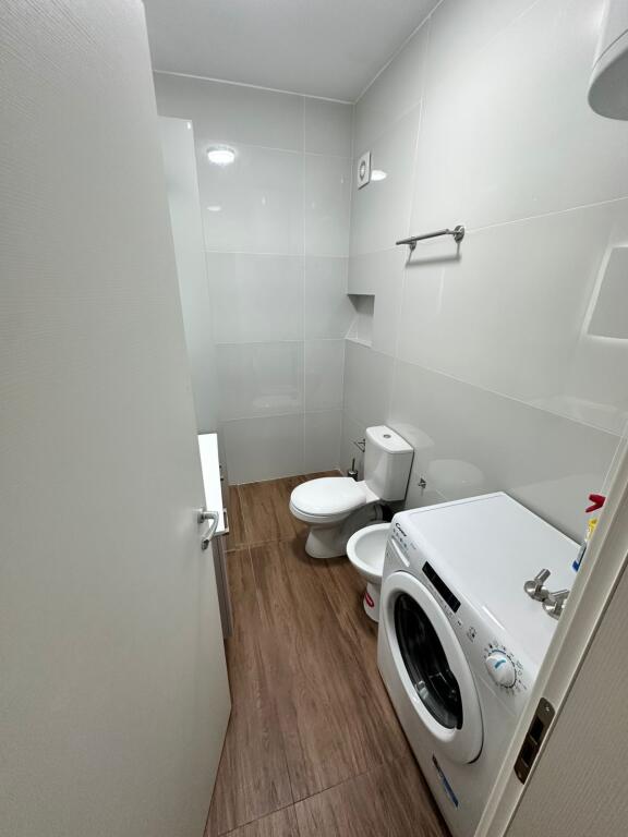 🏠 Shitet Apartament 2+1+2