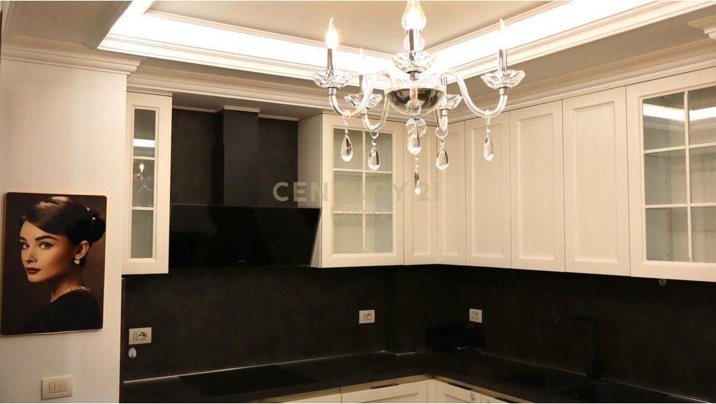 JEPET ME QERA APARTAMENT 2+1 ME PAMJE NGA AIR ALBANIA 1,500 € /Muaj Sip. Totale  100m2