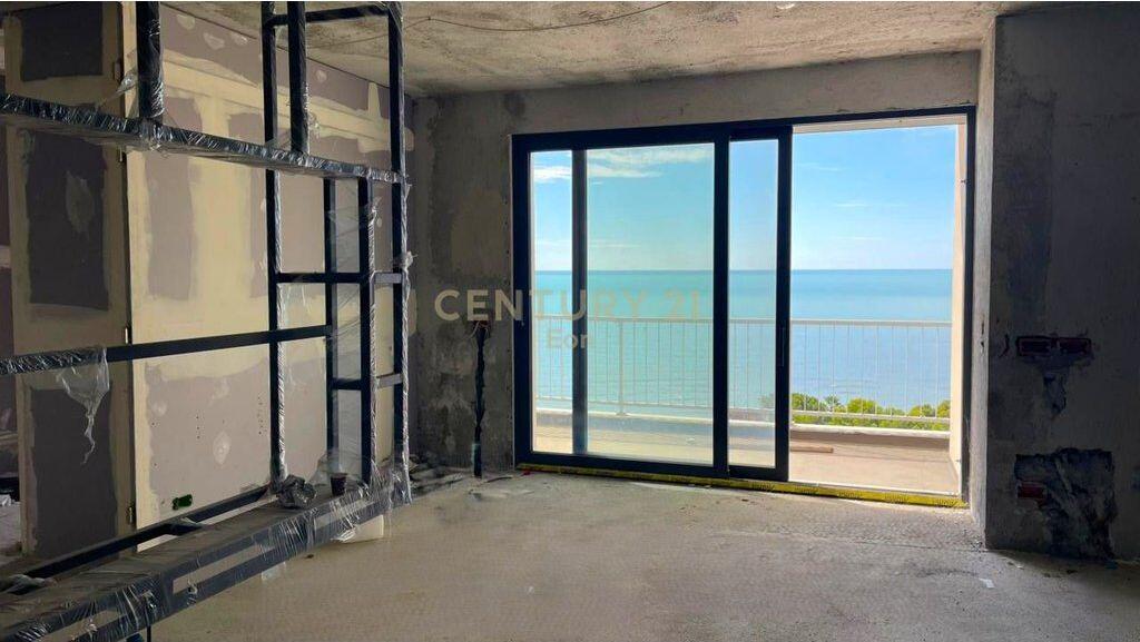 VENDESI APPARTAMENTO 3+1+3 CON VISTA MARE RESIDENZA DYRRAKIUM, DURAZZO! 465.000 € Sup. Totale 149m2