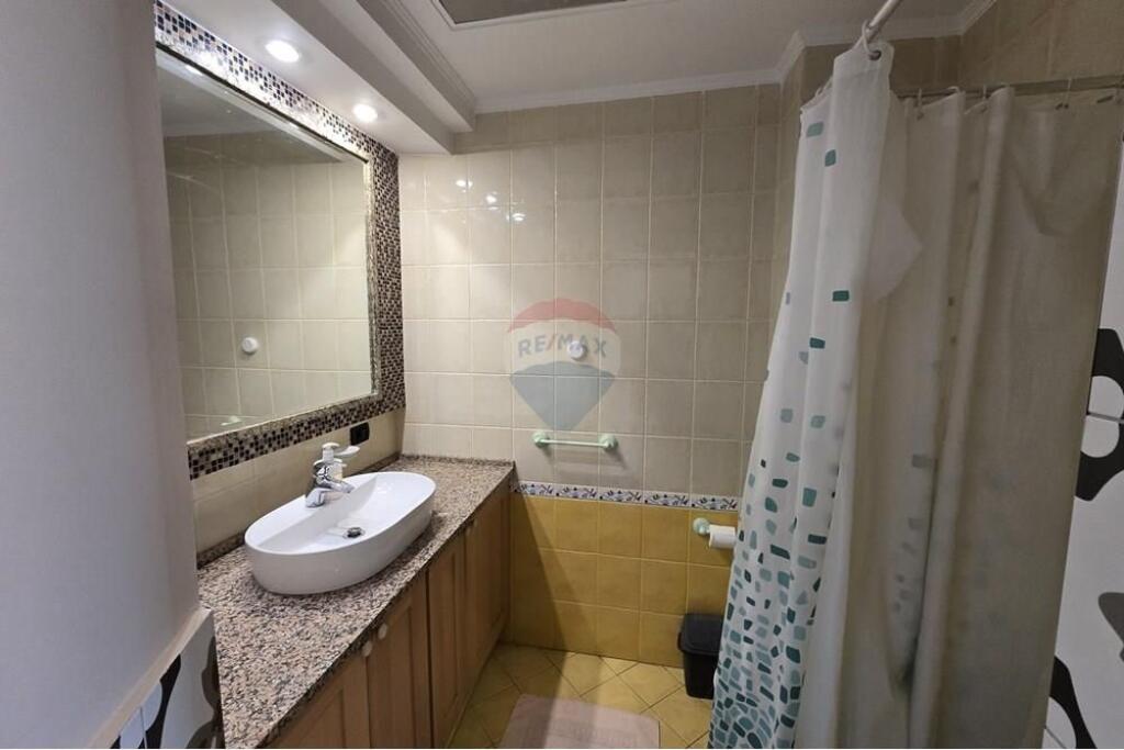 Apartment 1+1 and Gazoniere for sale, Center, 9-storey!