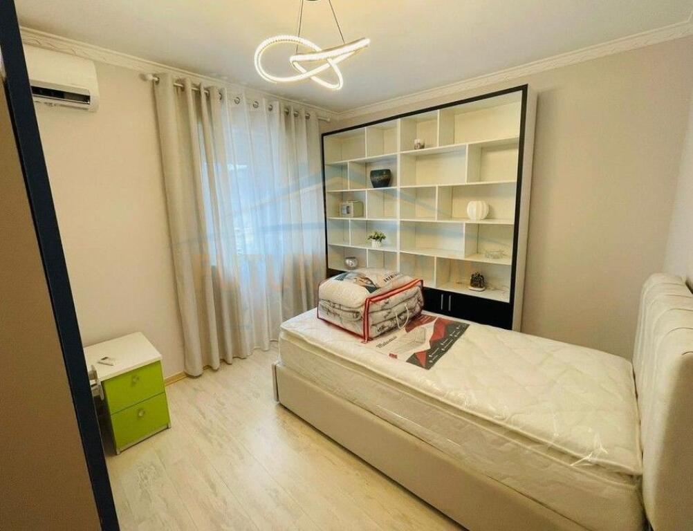 Affitto, Appartamento 2+1+POSTO AUTO, Bllok, Garda, Tirana.