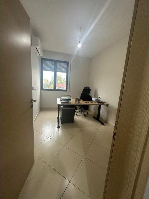 APARTAMENT NE SHITJE 3+1+2 TE STADIUMI DINAMO, TIRANE
