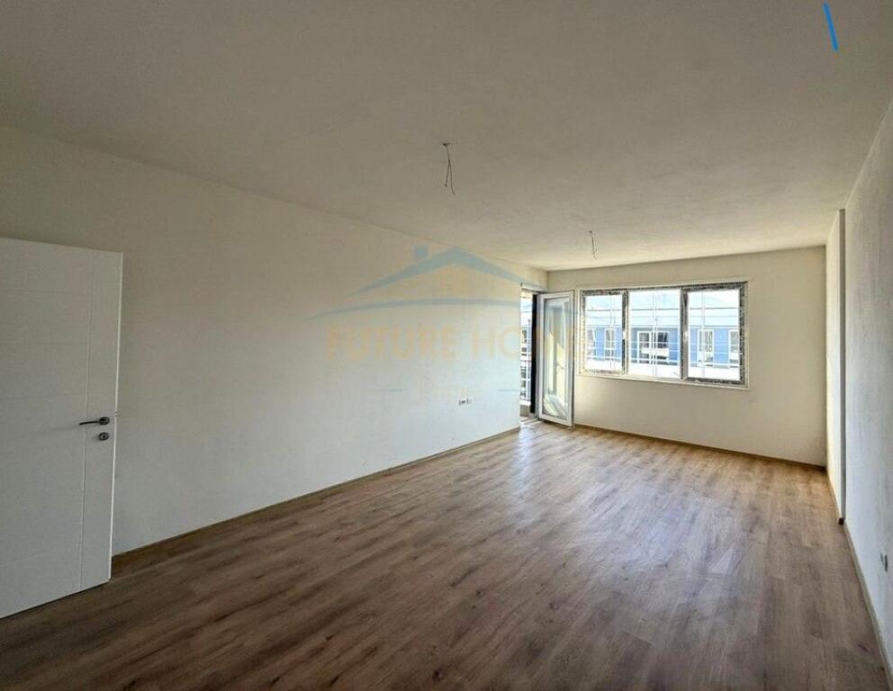 Appartamento 2+1, Univers City, Tirana (In vendita)