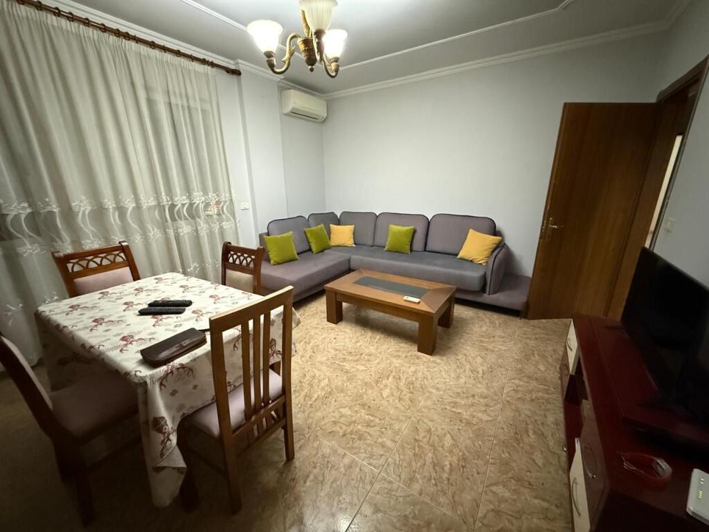 Apartment 2+1 for rent in the Commune of Paris