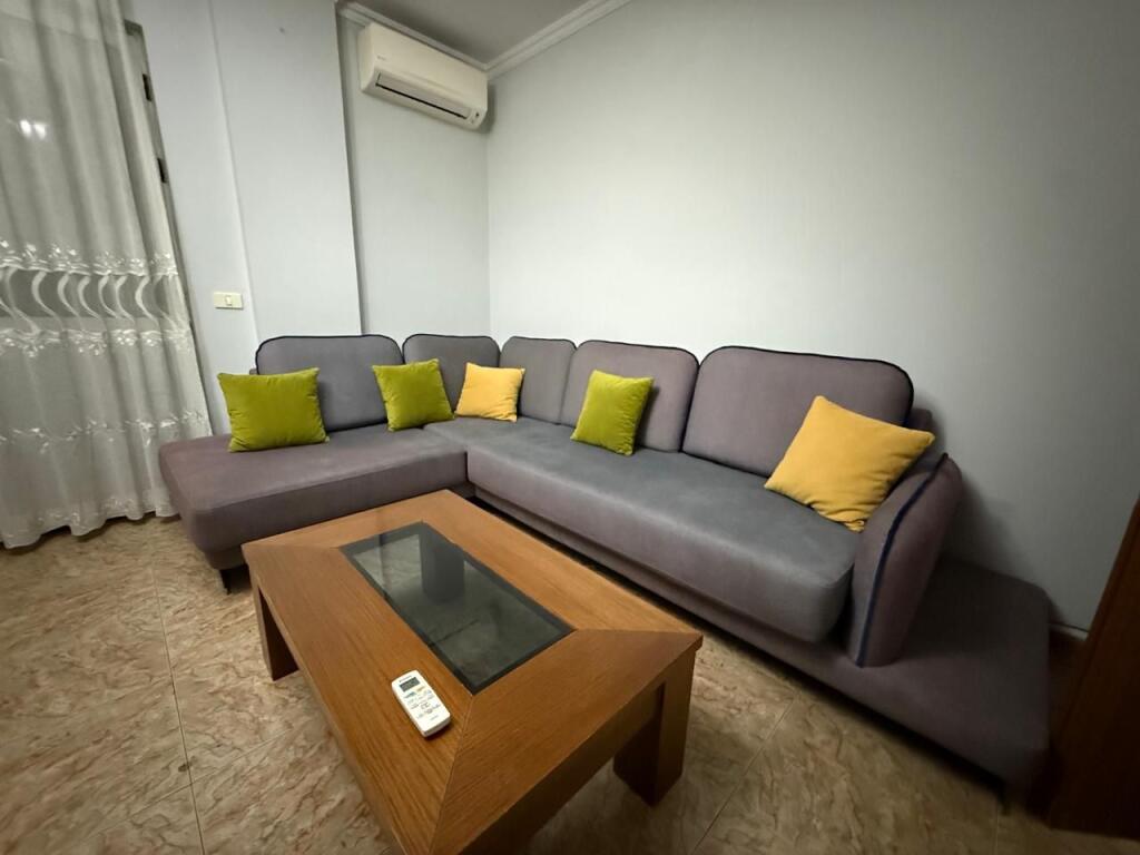 Apartment 2+1 for rent in the Commune of Paris