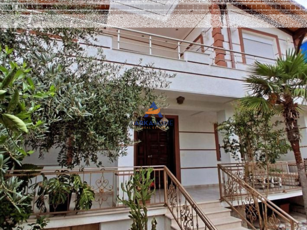 FOR SALE 3 FLOOR VILLA "MURADIJE NEIGHBORHOOD VLORE" 450,000 EURO