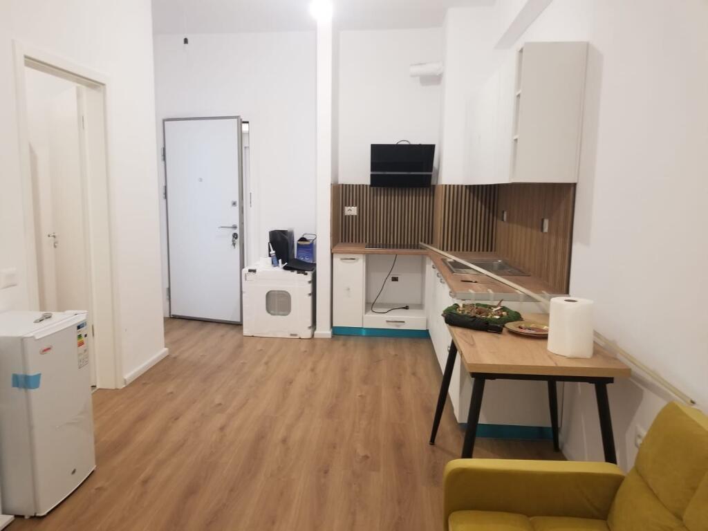 Rent, Apartment 1+1  📍Mangalem Complex  Price 40,000 lek per month 3rd floor with elevator