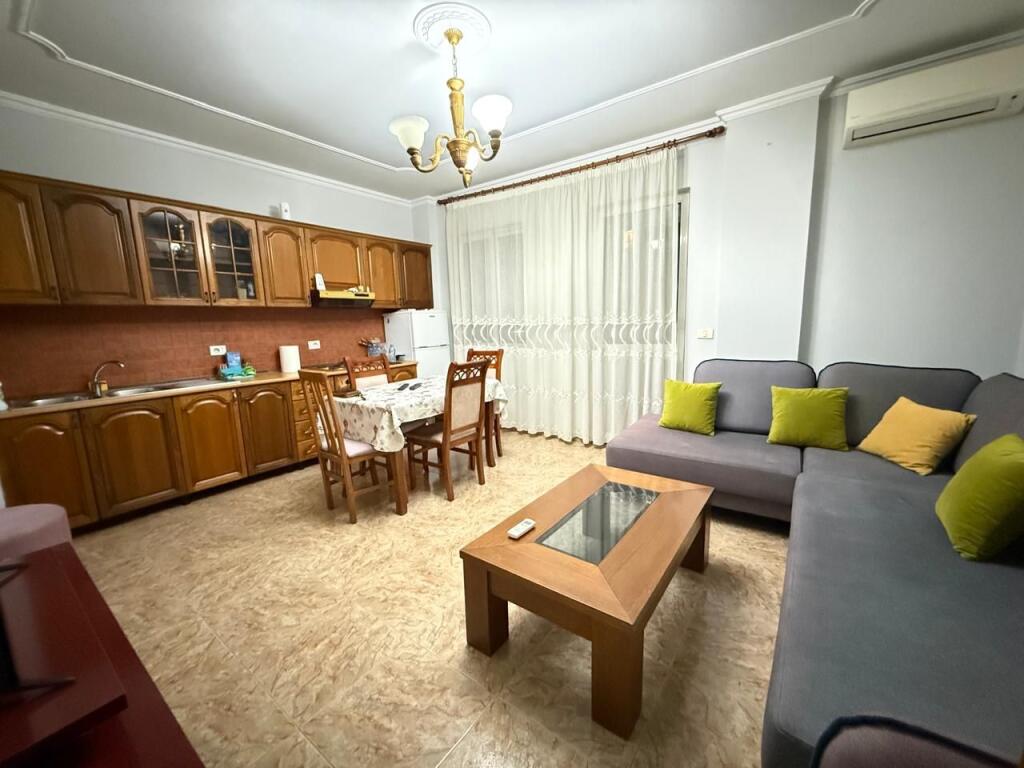 Apartment 2+1 for rent in the Commune of Paris