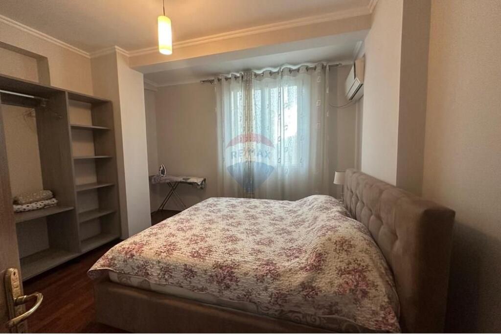 Apartment 3+1+2 for sale at Myslym Shyri