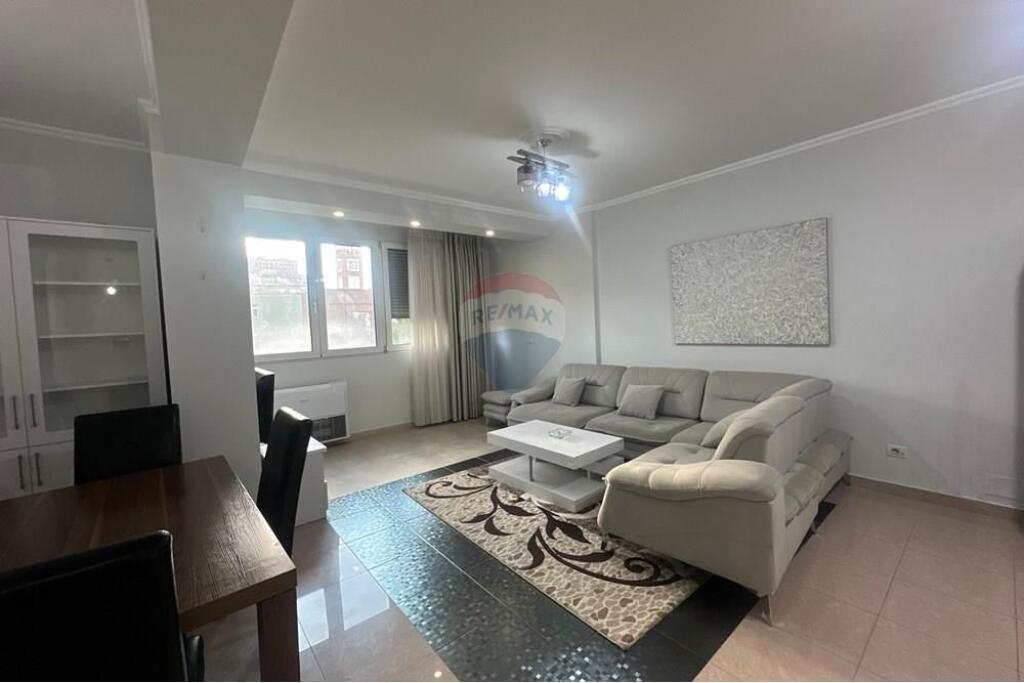 Apartment 3+1+2 for sale at Myslym Shyri