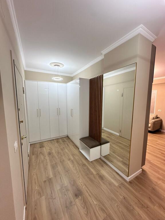 🏠 Shitet Apartament 2+1+2