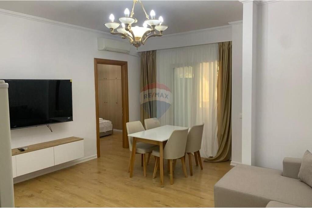 APARTAMENT 2+1 NE SHITJE TEK LIQENI I THATE