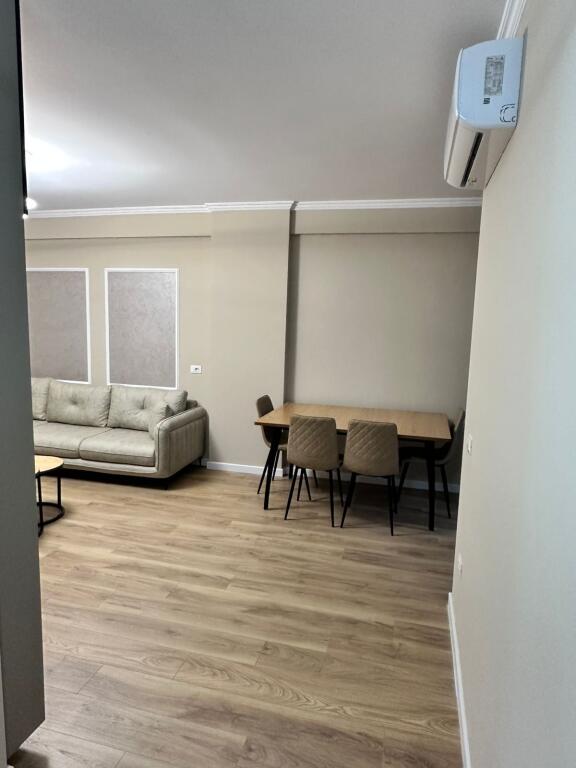 🏠 Shitet Apartament 2+1+2