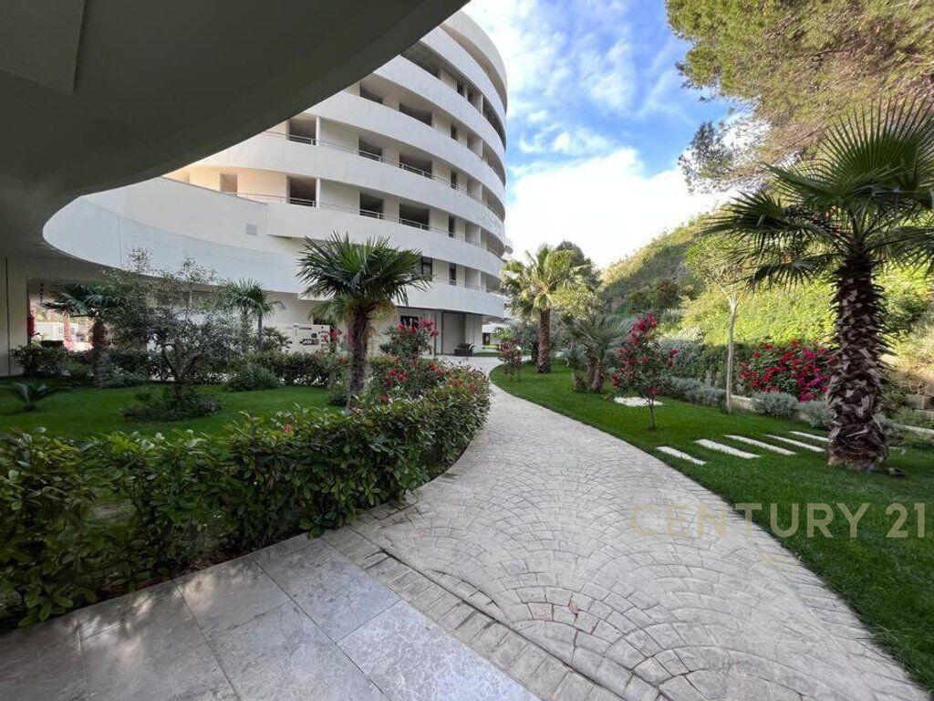 IN VENDITA APPARTAMENTO 2+1+2 CON VISTA MARE! 345.000 € Sup. Totale 138m2