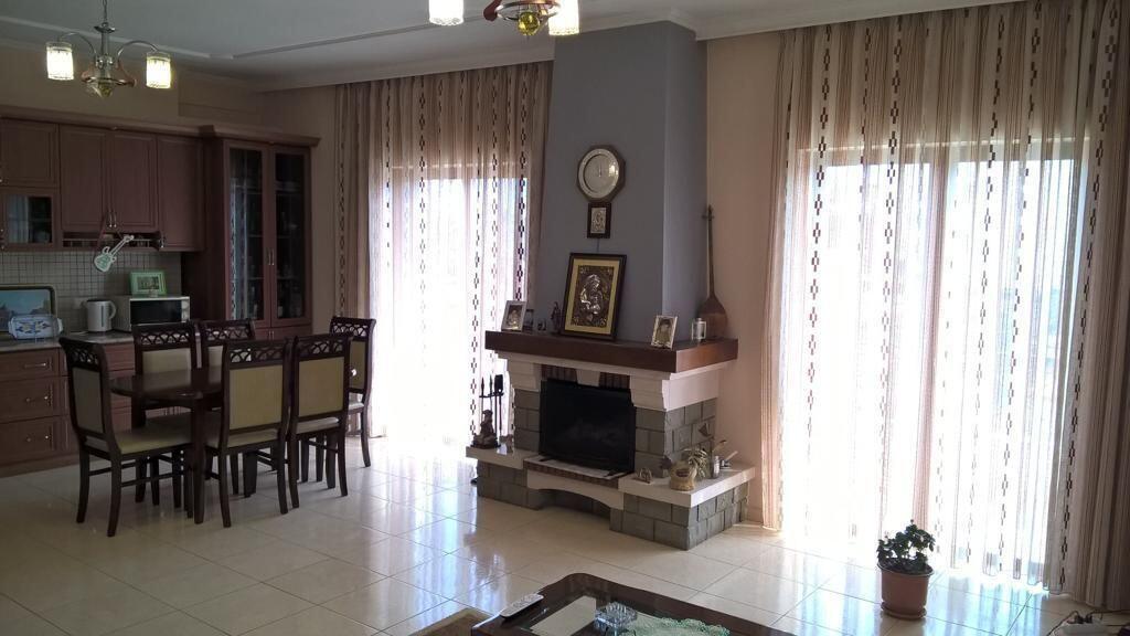 VILLA IN AFFITTO 369 M2 LAPRAKE 900 EURO