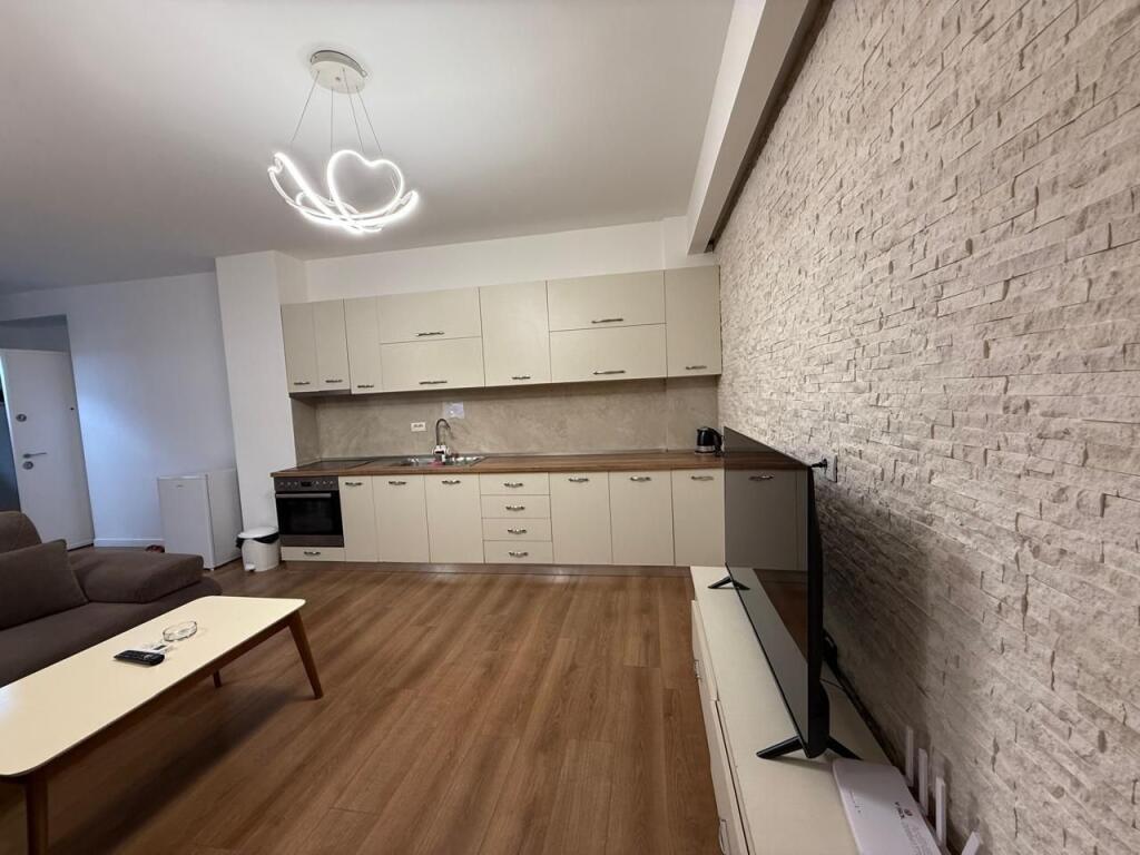 Appartamento 2+1 in vendita, nella zona di Shkoze vicino a Elite Palace.