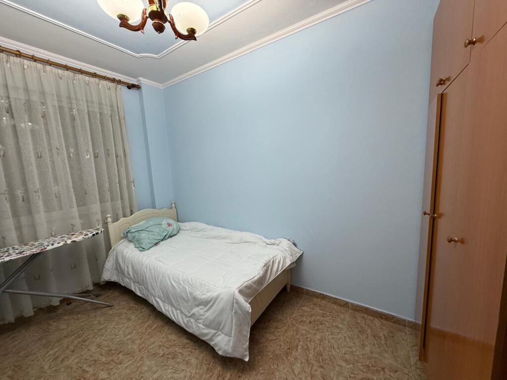 Apartment 2+1 for rent in the Commune of Paris