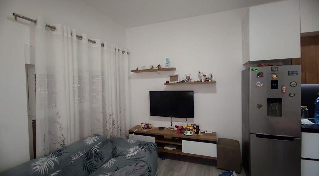 Apartament 2+1 me post parkimi në shitje në Ali Demi-Mangalem