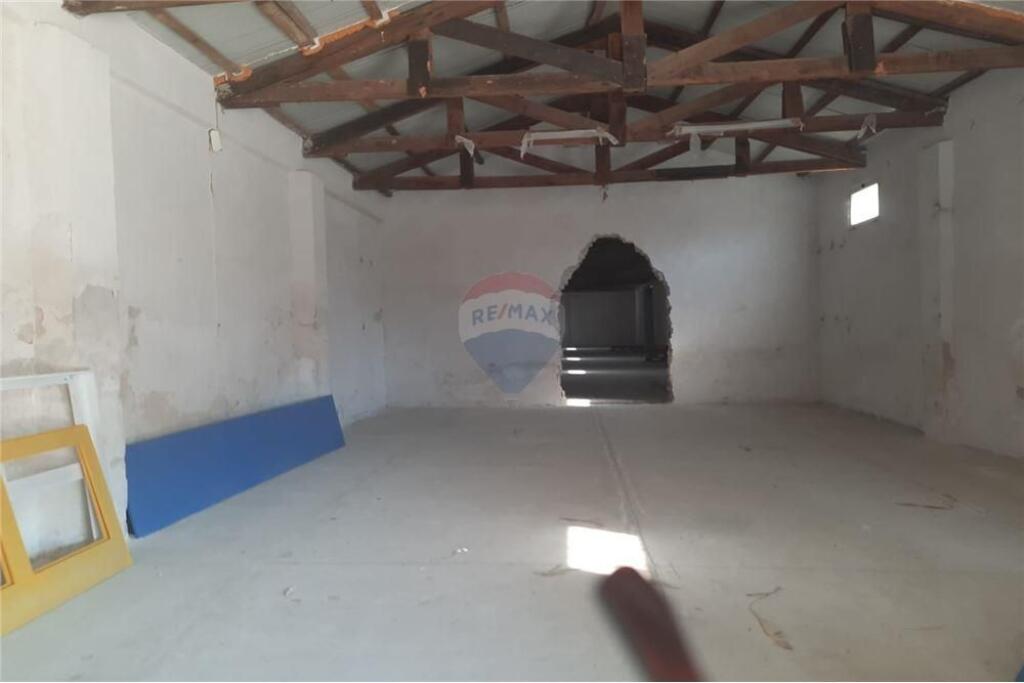 🏭 Warehouse/Commercial Space for Sale 