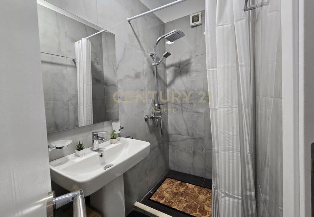 Shitet Apartament 1+1 në Rezidencën Kodra e Diellit 1