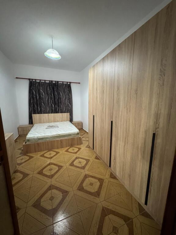📌Jepet apartament 1+1 me qira 📍 afer shkolles Besnik Sykja !