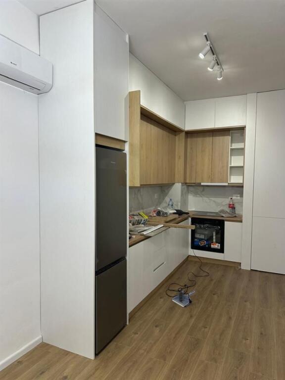 APARTAMENT ME QERA 1+1 ALI DEMI 42.000 LEKE
