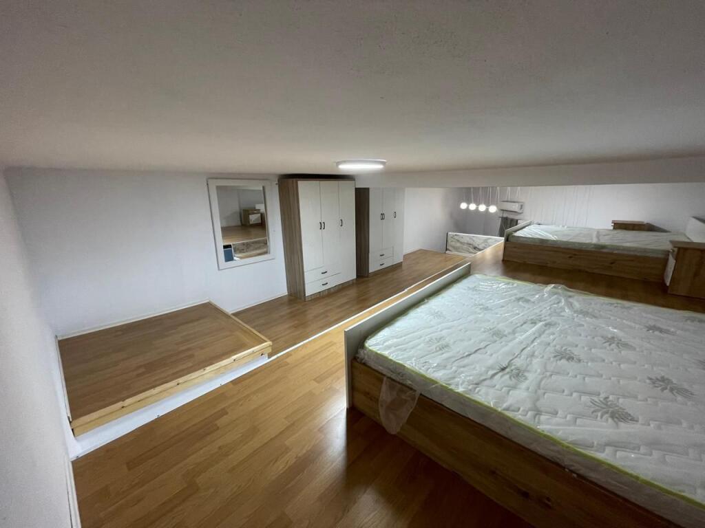 Appartamento duplex in affitto 2+1 a Misto Mame