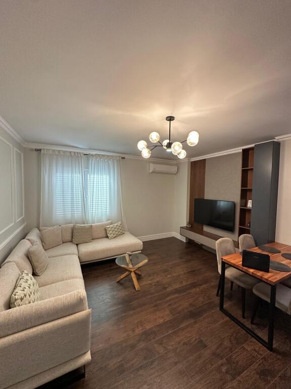 FOR RENT APARTMENT 1+1, NEAR HOTEL ROYAL, BEACH, DURRES.