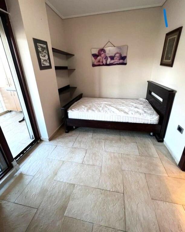Appartamento 3+1, in affitto, Bllok, Tirana