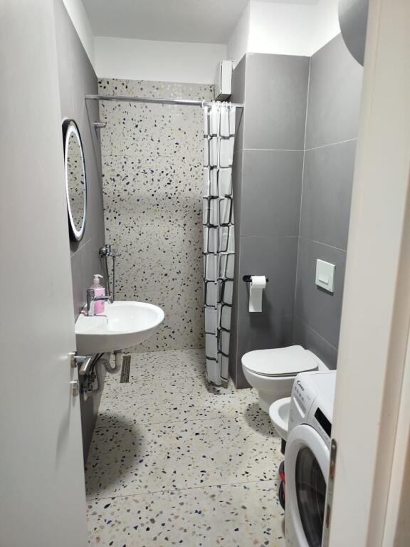 Apartament 1+1 me qira tek Univers City