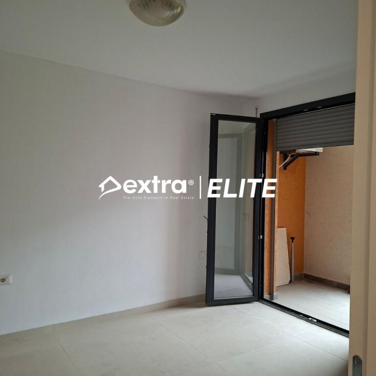 For Rent 1+1 Space Kongresi i Manastirit Street