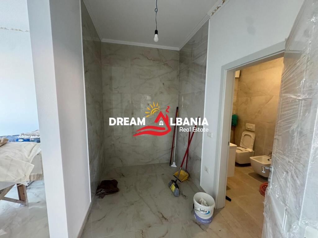 Apartament 2+1+2  me qera , prane tregut te uzina Dinamo,Tirane (ID 42215054)
