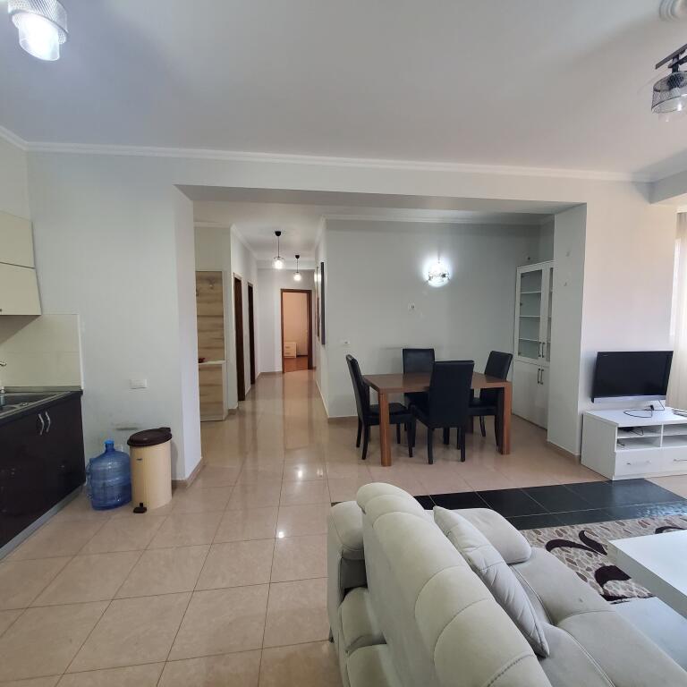 3+1 apartment for sale on Kavaja Street!