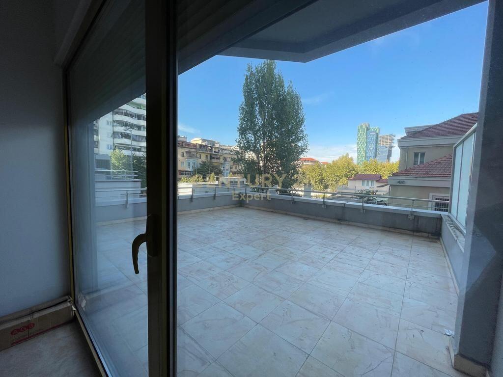 OFFICE SPACE FOR RENT IN THE FORMER BLOK !!