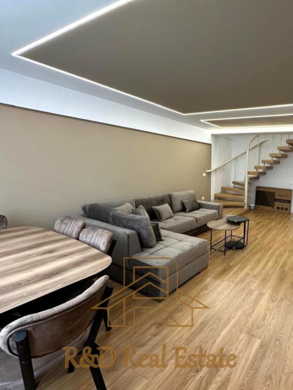 🏙️ IN AFFITTO SUPER APPARTAMENTO 2+1 DUPLEX – CENTRO TIRANA