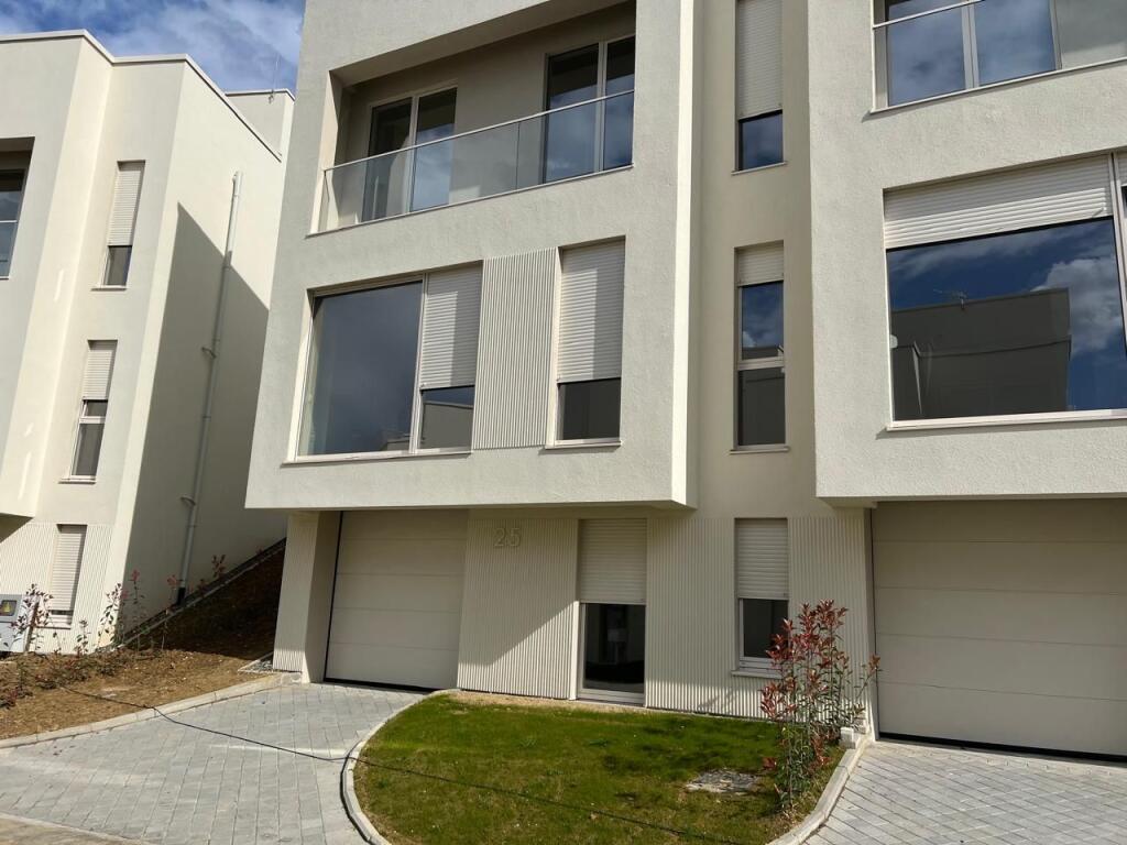 Villa su tre piani in vendita - Residenza ABA – Lago di Farka