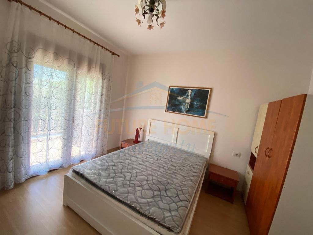 Qera, Duplex, Ali Demi, Tiranë.
