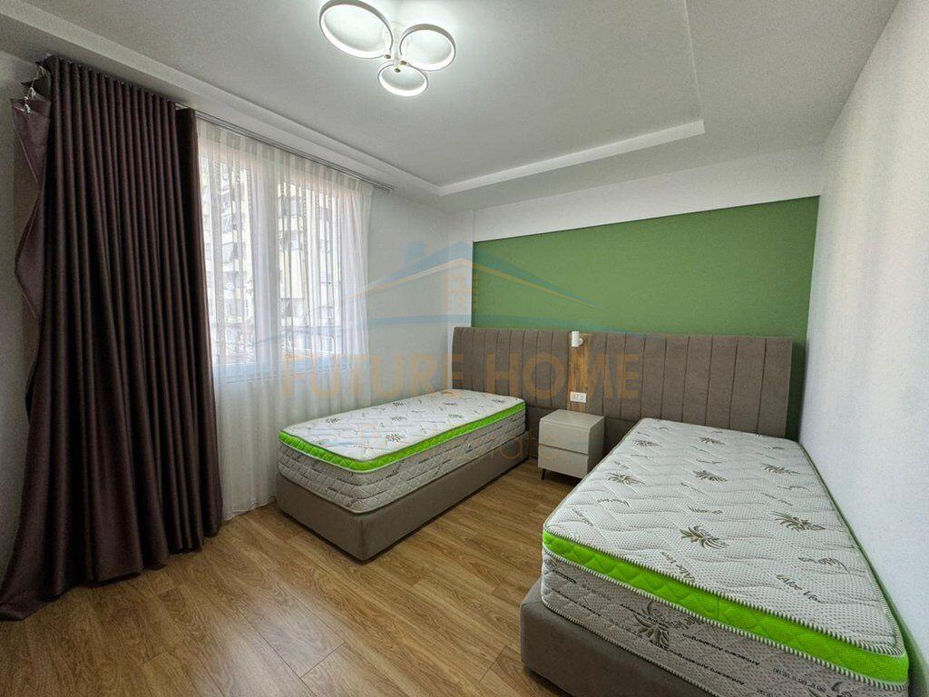 Qera, Duplex 2+1+2, Qendër, Tiranë.