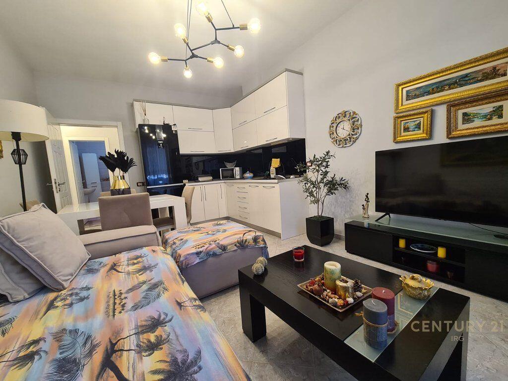 APPARTAMENTO 1+1+STUDIO CON BALCONE! 600 € /mese