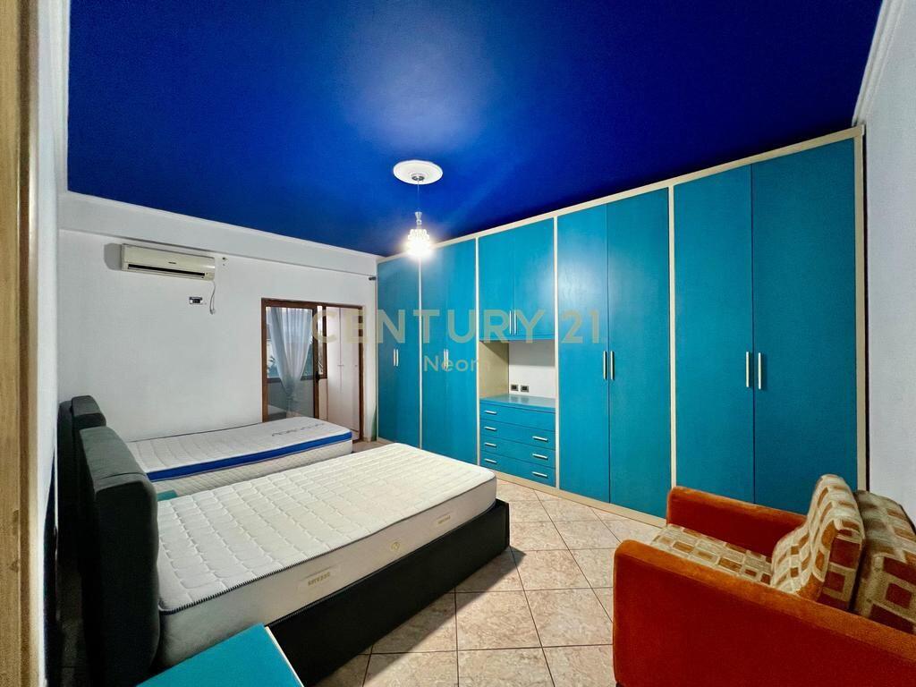 QIRA, APARTAMENT 160 M2 2+1+2 me 2 VENDE PARKIMI‼️ 550 € /muaj