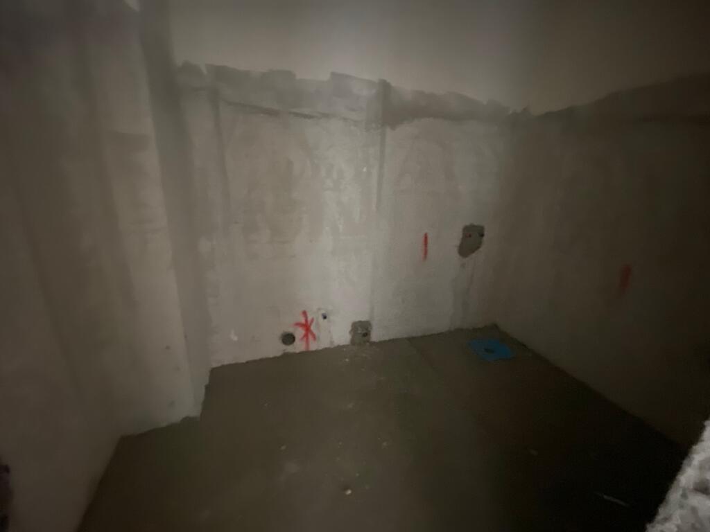 2+1, finished in Paskuqan, 90000 euros