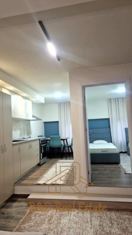 🏡 Jepet me qera apartament 2+1 – Stacioni i Trenit (ESP oil)